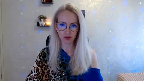 Snapshot of luckcristal chatting on 15, 6, 2026 Arina online show from 15, 6, 2026
