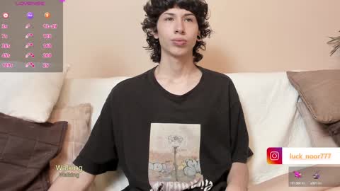 Snapshot of lucke_noor chatting on 4, 2, 2025 Noor online show from 4, 2, 2025