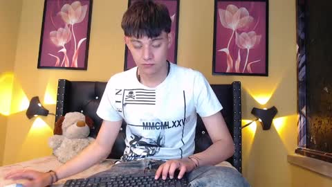 luckk_ online show from 10, 4, 2026