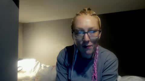 lucky_licky20 online show from 25, 2, 2026