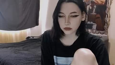 luckybastrad0677 online show from 19, 6, 2026