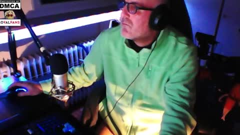 Snapshot of luckyfreak1 chatting on 14, 2, 2025 call me Stefan online show from 14, 2, 2025