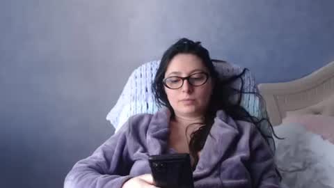 Snapshot of luckylinda23 chatting on 23, 4, 2026 luckylinda23 online show from 23, 4, 2026