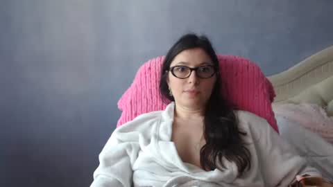 Snapshot of luckylinda23 chatting on 3, 5, 2026 luckylinda23 online show from 3, 5, 2026