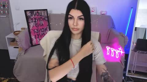 Monika online show from 11, 10, 2025