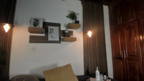 Lucy online show from 19, 4, 2026