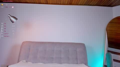 Hello my name is Lucy nice to meet you  thumb up is important for me kisses     online show from 11, 9, 2025