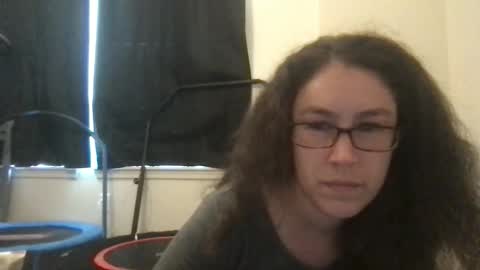 Lucy online show from 21, 4, 2026