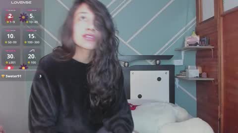 Lucy Herrera online show from 5, 10, 2025