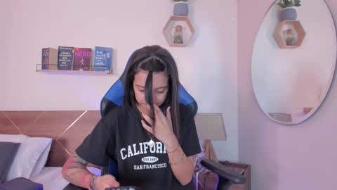 Snapshot of lucy_ferreiraa chatting on 19, 2, 2026 Your Lucy online show from 19, 2, 2026