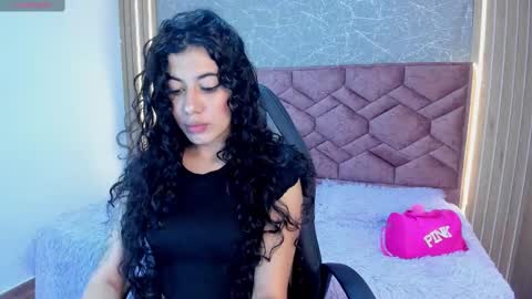 Lucy Greys online show from 8, 3, 2025