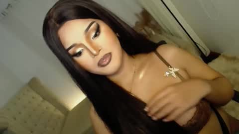 Snapshot of lucy_heartfiliaxxx chatting on 9, 3, 2025 MONA online show from 9, 3, 2025