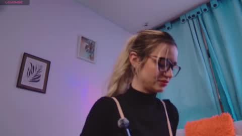 lucy online show from 23, 2, 2025