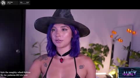 Snapshot of lucyallenx chatting on 17, 10, 2025 Lucy Alien  online show from 17, 10, 2025