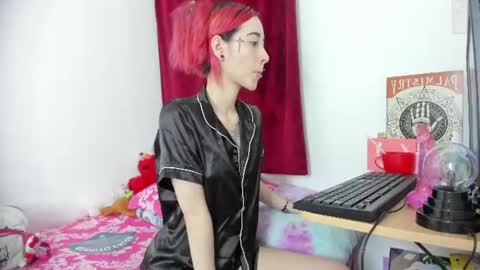 lucyblood online show from 11, 7, 2026