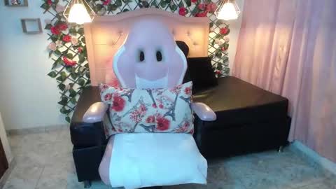 Lucy Cute online show from 20, 9, 2025