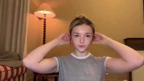 Lucy online show from 26, 3, 2026