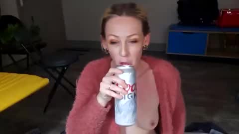 Lucy Loves Lookers online show from 1, 1, 2025