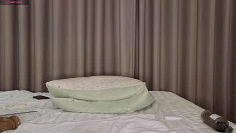 Snapshot of lucynuty chatting on 5, 1, 2025 Love kinky Go here  online show from 5, 1, 2025