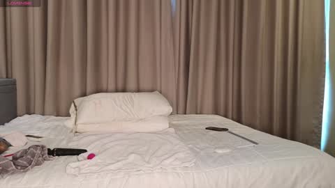 Snapshot of lucynuty chatting on 10, 10, 2025 Love kinky Go here  online show from 10, 10, 2025