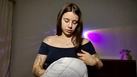 Snapshot of lucyrait chatting on 20, 2, 2026 Lucy online show from 20, 2, 2026