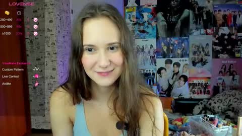 Snapshot of lucyrose33 chatting on 14, 9, 2025 Lucy Rose online show from 14, 9, 2025