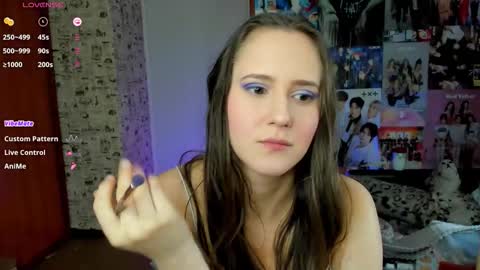 Snapshot of lucyrose33 chatting on 24, 9, 2025 Lucy Rose online show from 24, 9, 2025