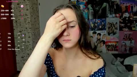 Snapshot of lucyrose33 chatting on 29, 9, 2025 Lucy Rose online show from 29, 9, 2025