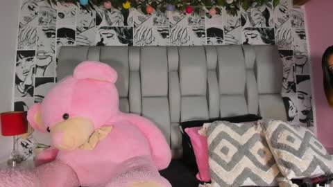 Lucy online show from 4, 4, 2026