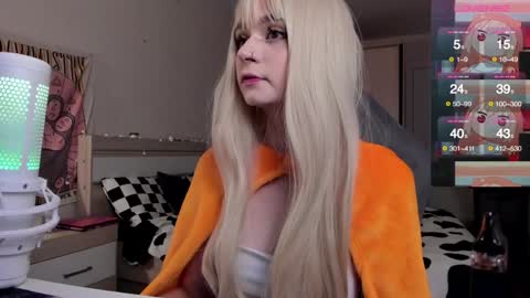 Snapshot of lucysbrain chatting on 5, 12, 2024 Lucy online show from 5, 12, 2024