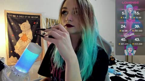 Snapshot of lucysbrain chatting on 22, 12, 2024 Lucy online show from 22, 12, 2024