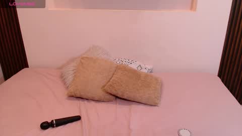 Snapshot of lucystar3 chatting on 26, 9, 2025 lucystar3 online show from 26, 9, 2025
