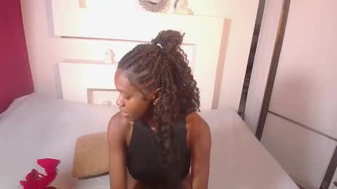 Snapshot of lucystar3 chatting on 17, 10, 2025 lucystar3 online show from 17, 10, 2025