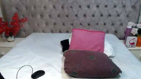 XOXO online show from 31, 1, 2025