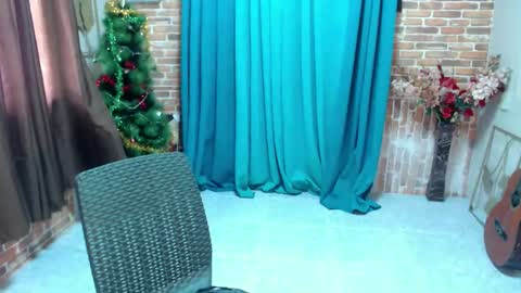 lui_the_fucker online show from 5, 1, 2025