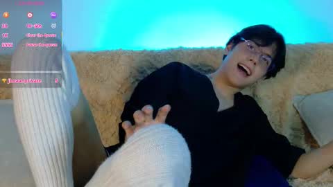 Snapshot of lui_x_dust chatting on 21, 2, 2026 Lui online show from 21, 2, 2026