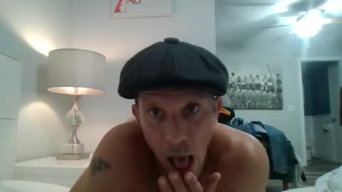 luiggii0904 online show from 14, 12, 2024