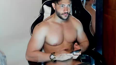 luis_baptista online show from 17, 12, 2024