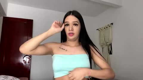Snapshot of luisa_summer2 chatting on 13, 10, 2025   Luisa Fernanda  online show from 13, 10, 2025