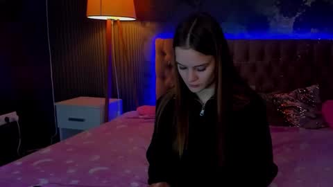 LuisaClover online show from 30, 11, 2025