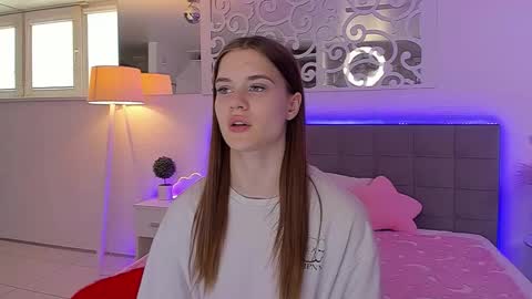 LuisaClover online show from 3, 6, 2026