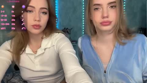 Snapshot of luiza012 chatting on 15, 10, 2025 Lizzy online show from 15, 10, 2025