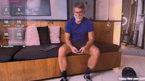 Luke Crews online show from 2, 2, 2025