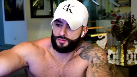 Lukhas f4f online show from 26, 2, 2025