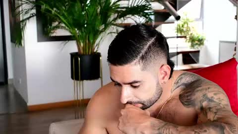 Lukhas f4f online show from 20, 4, 2026