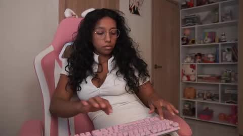 lulitauwu online show from 18, 9, 2025