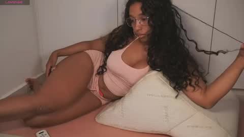 Snapshot of lulitauwu chatting on 5, 5, 2026 lulitauwu online show from 5, 5, 2026