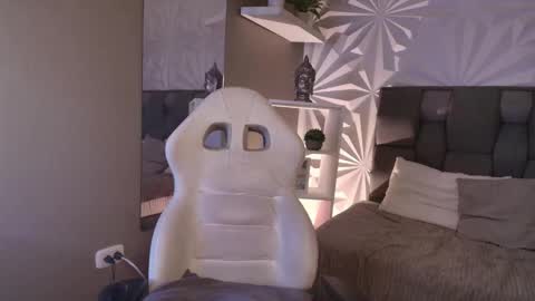 Cookie  online show from 14, 2, 2026