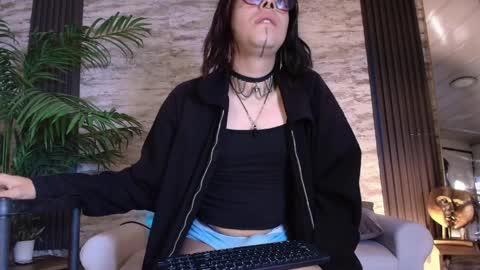 Cookie  online show from 4, 4, 2026