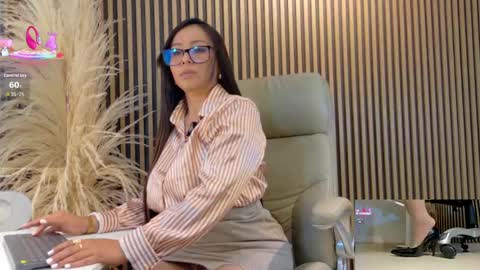 Snapshot of lulu_072 chatting on 24, 5, 2026 lulu online show from 24, 5, 2026